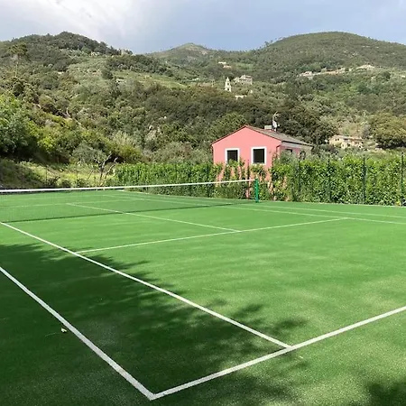 Al Cio, Villa